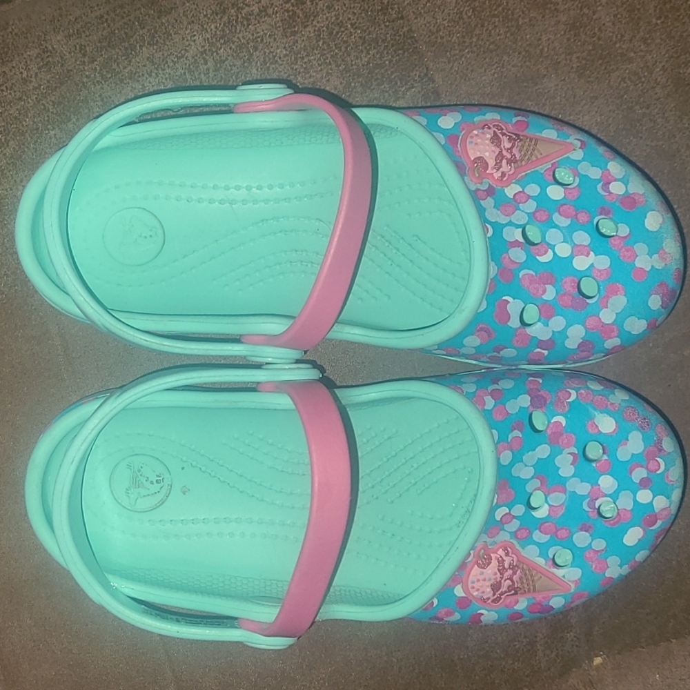 Crocs for girls